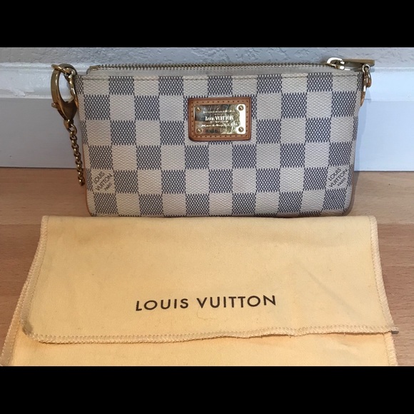 Louis Vuitton Handbags - Louis Vuitton Milla Clutch
